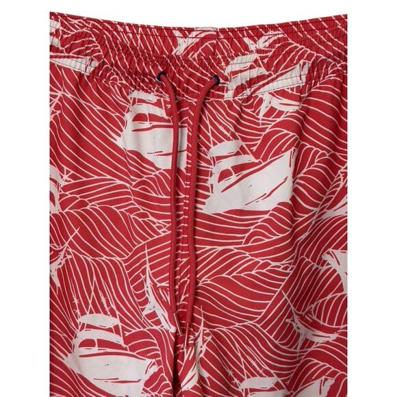 Vineyard Vines Coral & White Swim Trunks Boat & Sword Fish Men's Size Medium - Picture 3 of 8